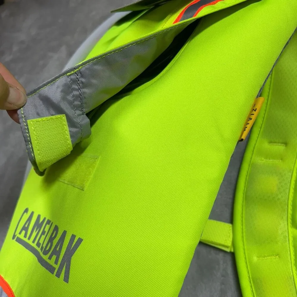 New Camelbak Hi Vis Hydration Pack 2.5L 85oz Mil Spec Crux Reservoir Reflective